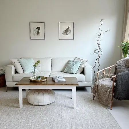 Apartament Cozy 1 Bedroom With Free Parking *